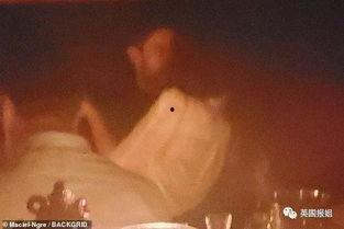 男生打女神吃瓜视频,男生打女神背后的真相