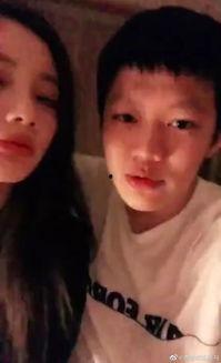 吃瓜感情博主是谁啊视频,揭秘网络红人的背后故事