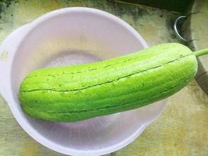 水瓜怎么切均匀吃视频,轻松切出均匀美味