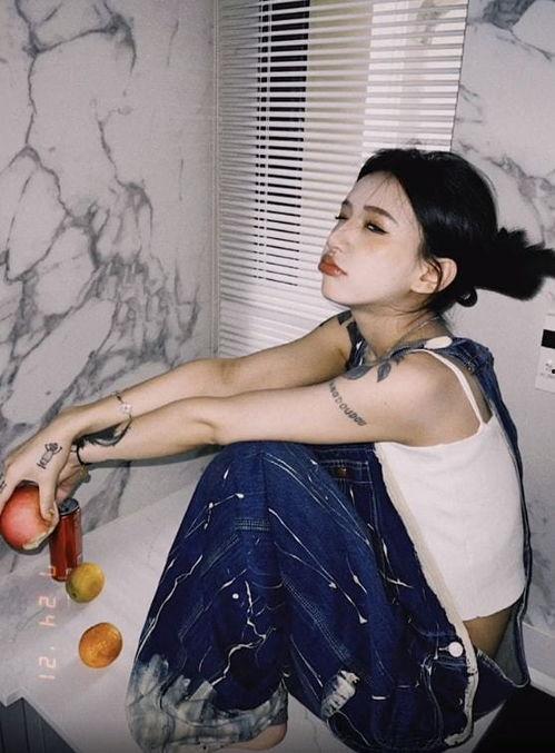 吃瓜网红男女视频大全,吃瓜网红男女视频大全，揭秘娱乐圈幕后故事